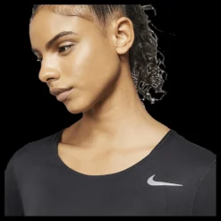 Nike City Sleek LS Black/Silver Svart och Silver Sale