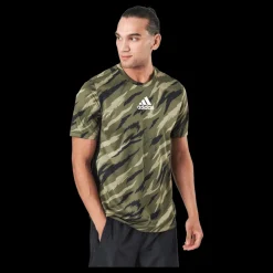Clearance adidas Feelstrcamo Tee Focus Olive/white Grön
