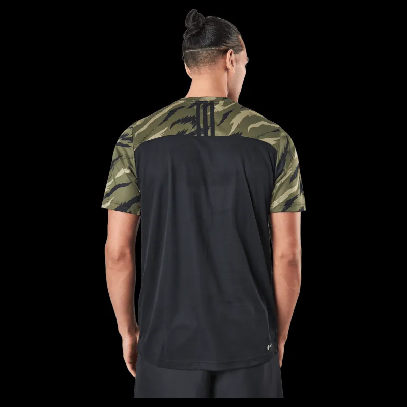 Clearance adidas Feelstrcamo Tee Focus Olive/white Grön