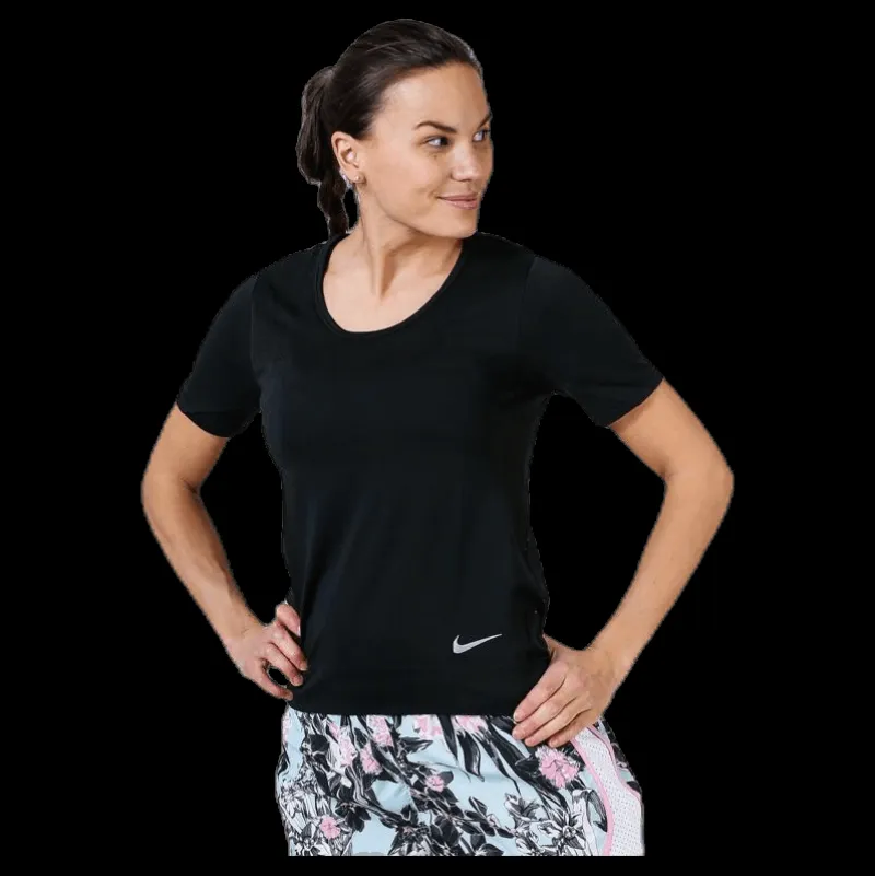 Clearance Nike Infinite Top SS Black Svart
