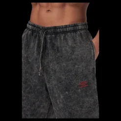 Discount Umbro Knee Length Shorts Black Grå