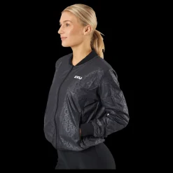 2XU Motion Bomber Jacket Embossed Monogram/white Online