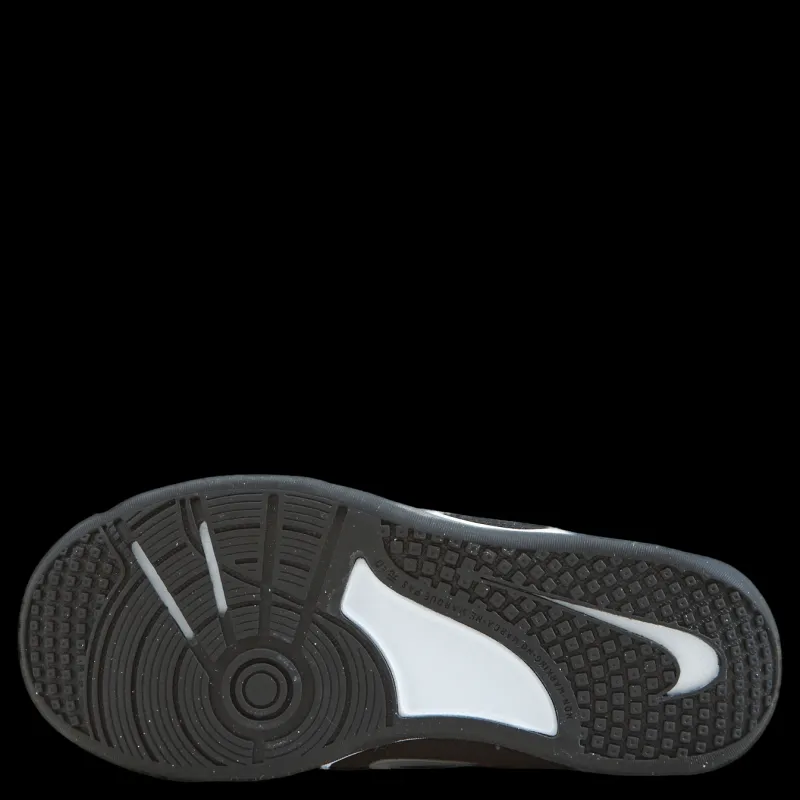 Nike Omni Multi-Court Little Kids' Shoes BLACK/WHITE Svart och Vit