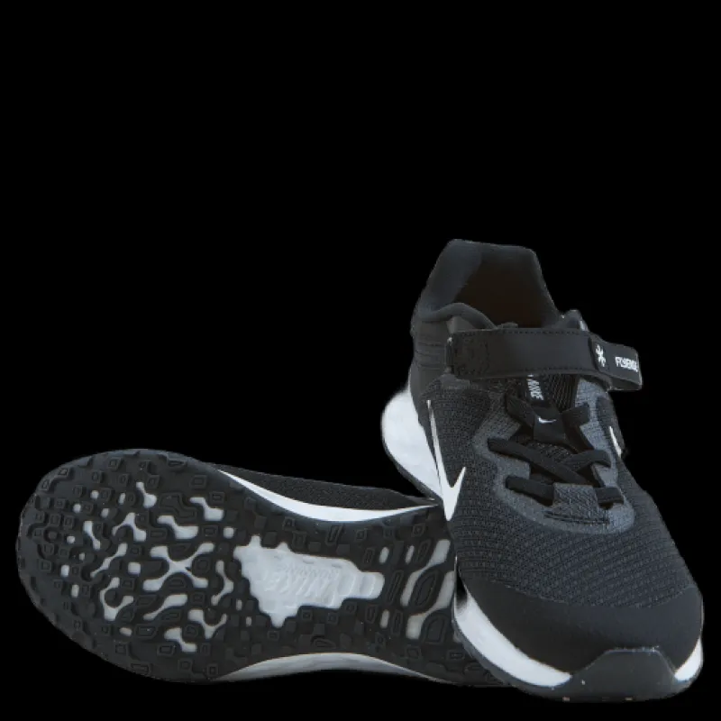 Nike Revolution 6 FlyEase Little Kids' Shoe BLACK/WHITE-DK SMOKE GREY Svart