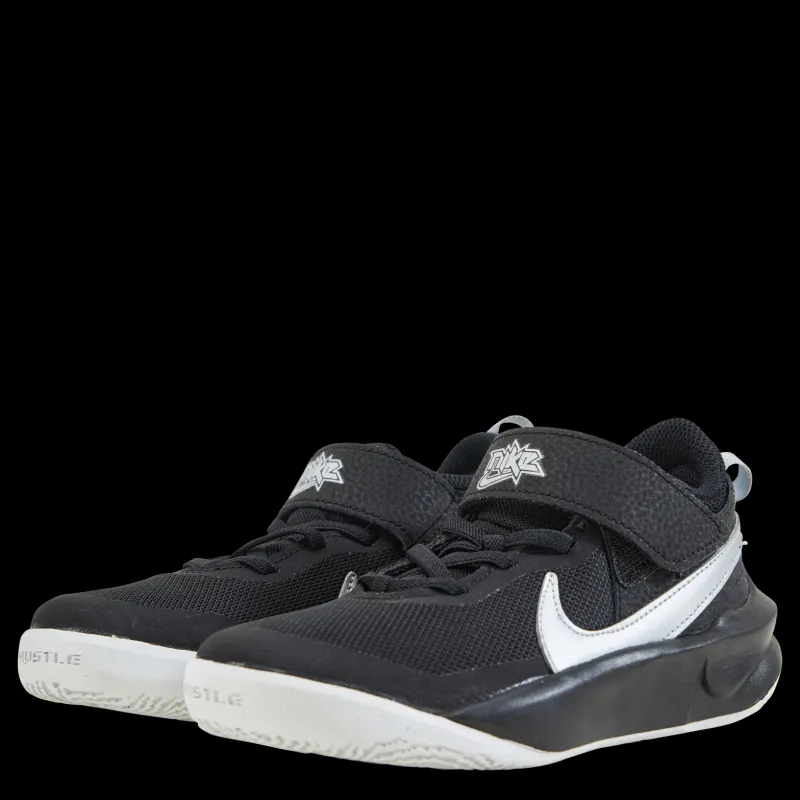 Nike Team Hustle D 10 Little Kids' Shoes BLACK/METALLIC SILVER-VOLT-WHITE Svart Best