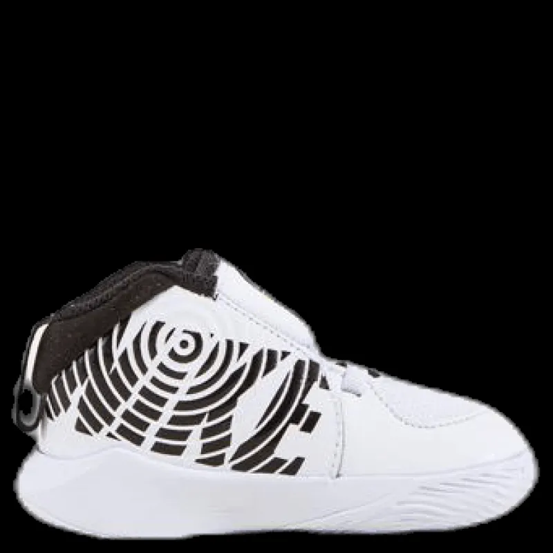 Nike Team Hustle D9 TD Kids White/Black Vit Clearance