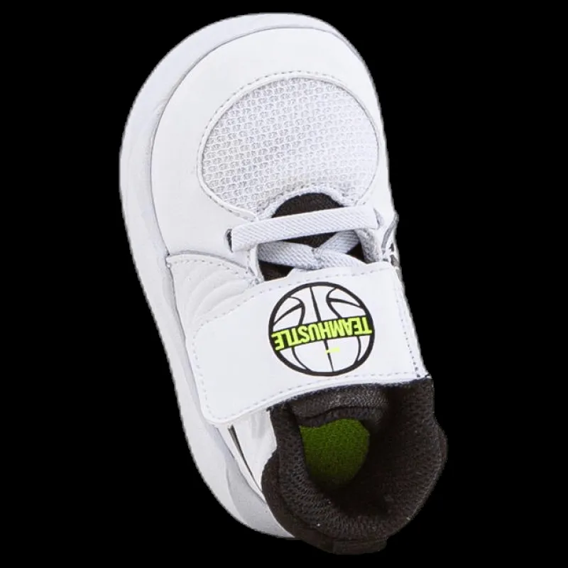 Nike Team Hustle D9 TD Kids White/Black Vit Clearance