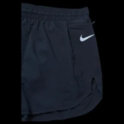 Nike Tempo Luxe 3