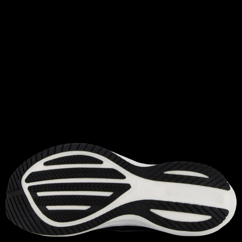 Saucony Triumph 21 Black/white Svart Sale