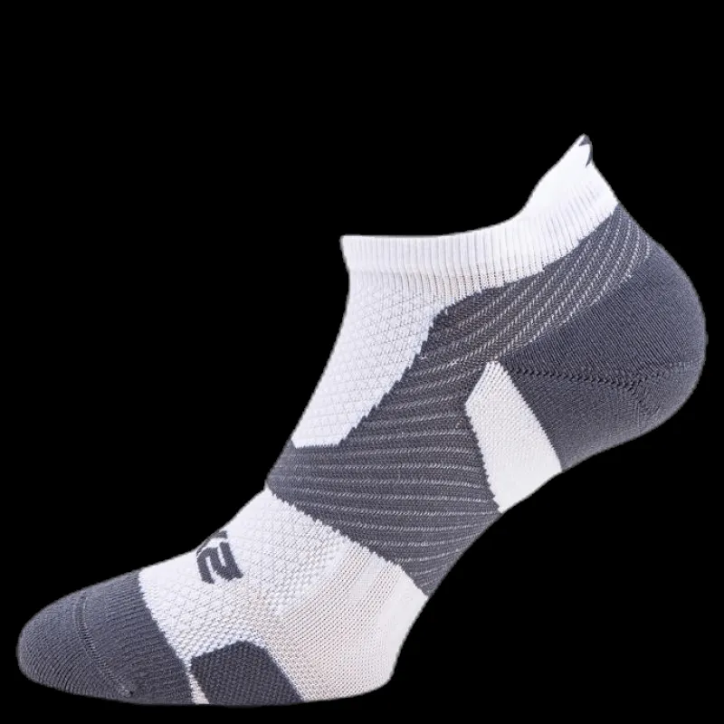 2XU Vectr LightCushion NoShow Sock White/Grey Vit och Grå